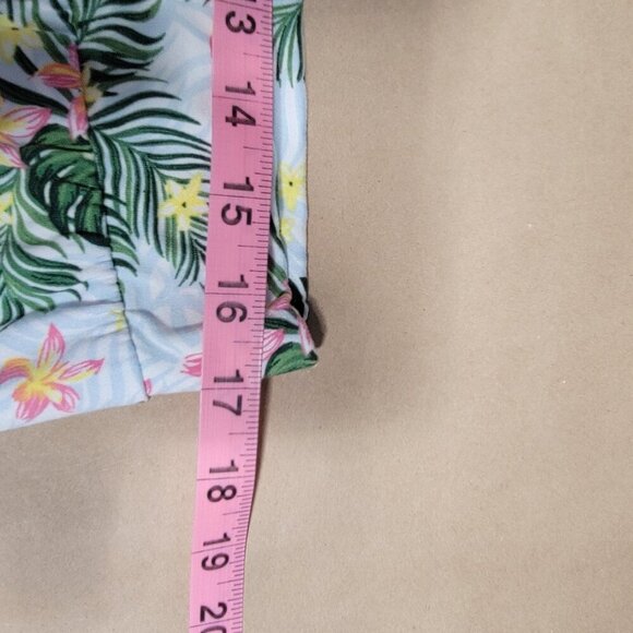 Tommy Bahama Size XL 2-Piece Floral Pajama Set, Jogger Style Pants and Tank Top - Picture 10 of 15